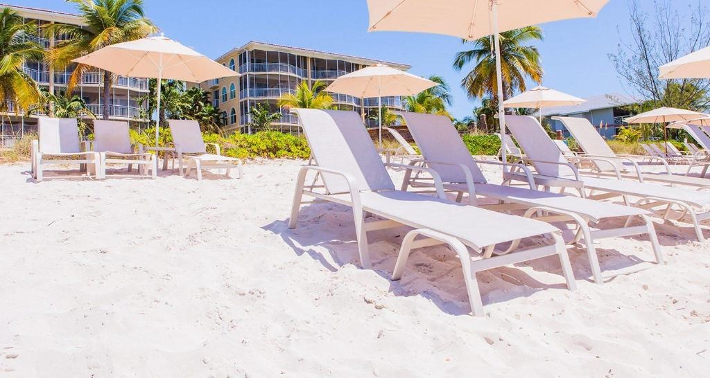 The Tuscany On Grace Bay  Facilities  Beach 1