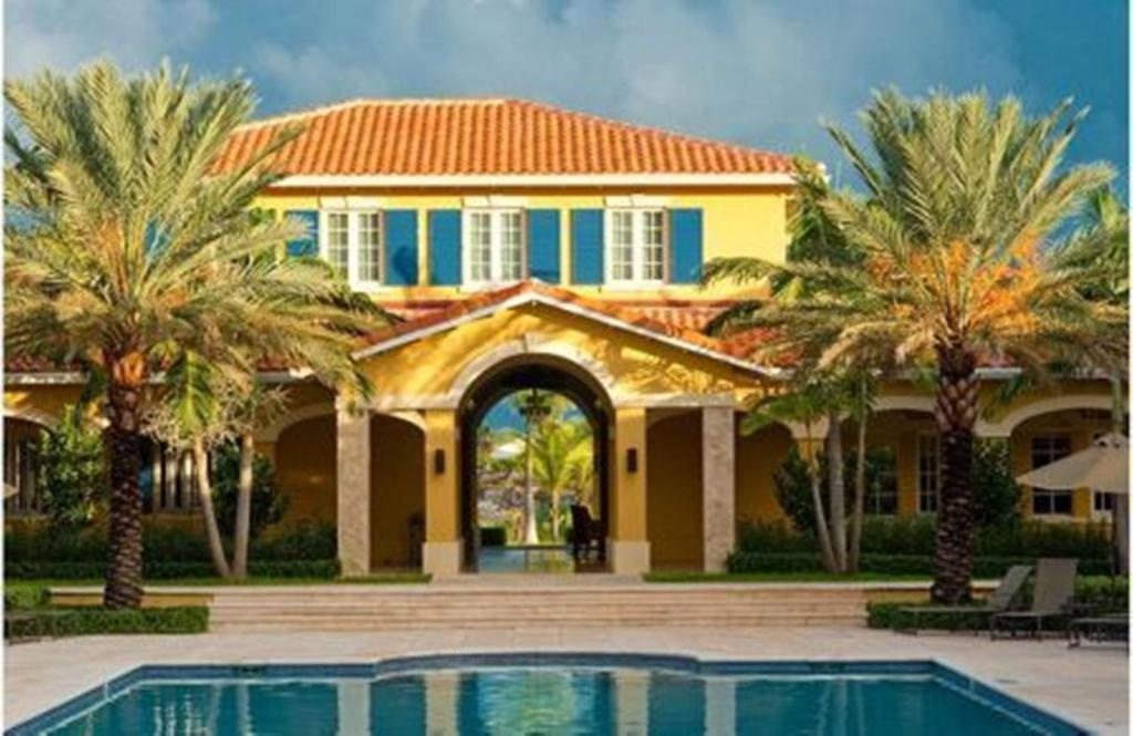 The Tuscany On Grace Bay  Property Views  Exterior View 4