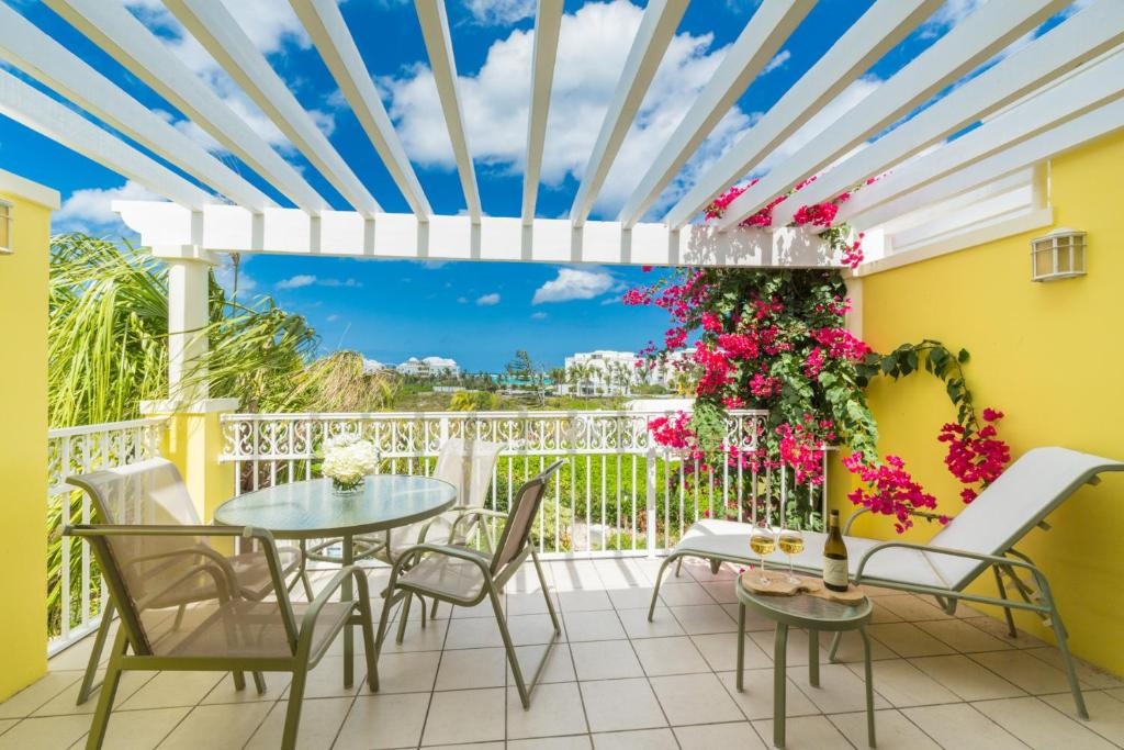 The Inn At Grace Bay  Facilities  Balconyterrace 5