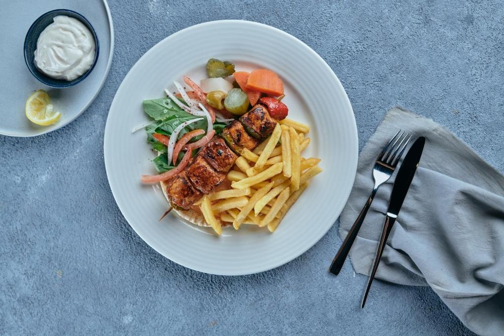 Premier Inn Abu Dhabi Airport Business Park  Dining  Food And Beverages 10