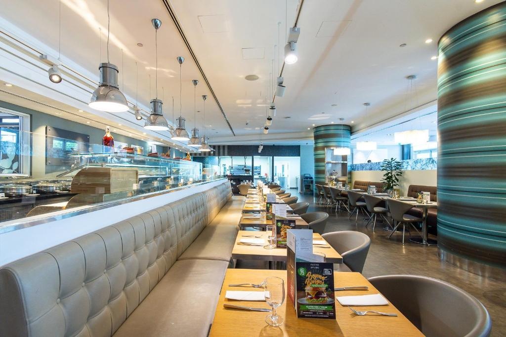 Premier Inn Abu Dhabi Airport Business Park  Dining  Restaurant 5