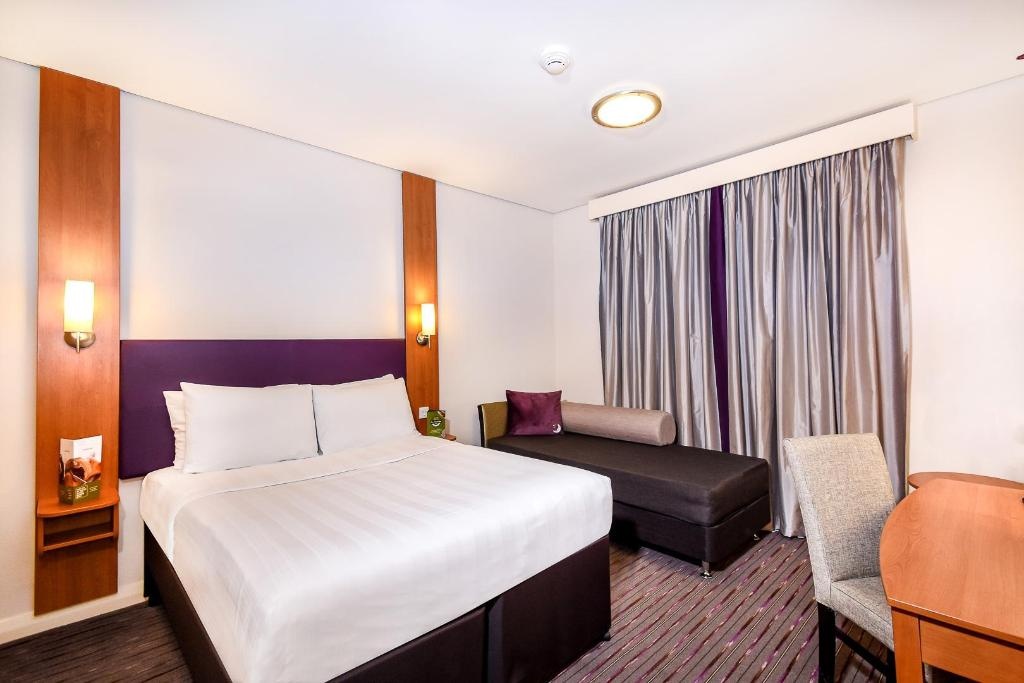 Premier Inn Abu Dhabi Airport Business Park  Rooms  Double Room Bedroom 3