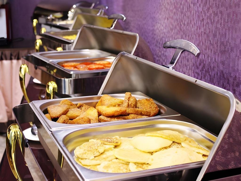 Naif View Hotel  Dining  Buffet 3