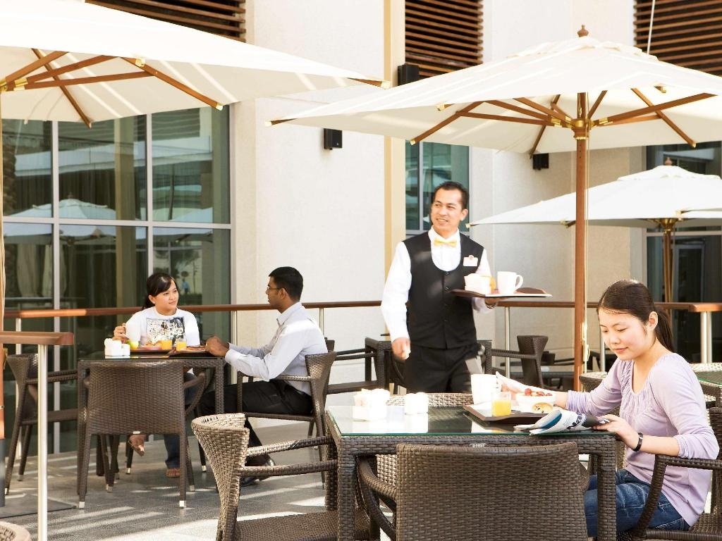 Ibis Deira Creekside Dubai  Dining  Restaurant 2