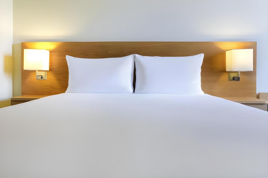 Ibis Deira Creekside Dubai  Rooms  Double Standard 7