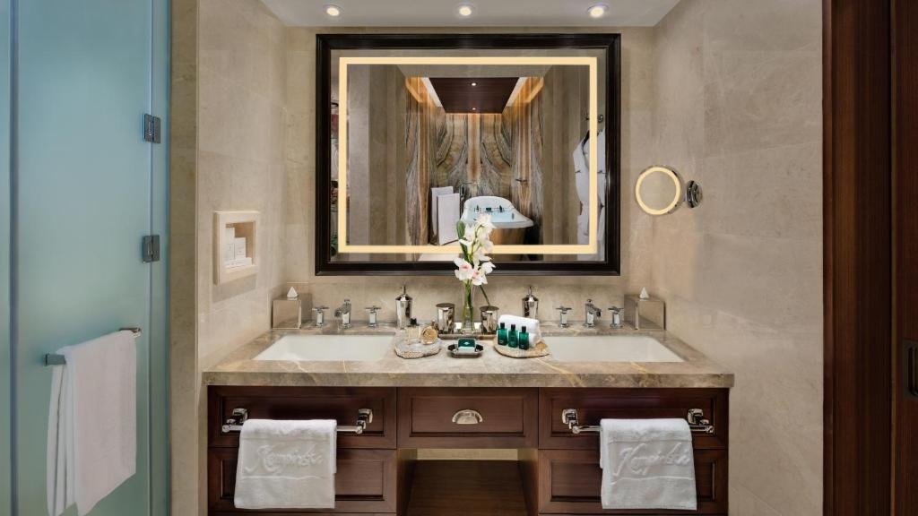 Aspen Chalets By Kempinski Hotel Mall Of The Emirates  Facilities  Bathroom 21
