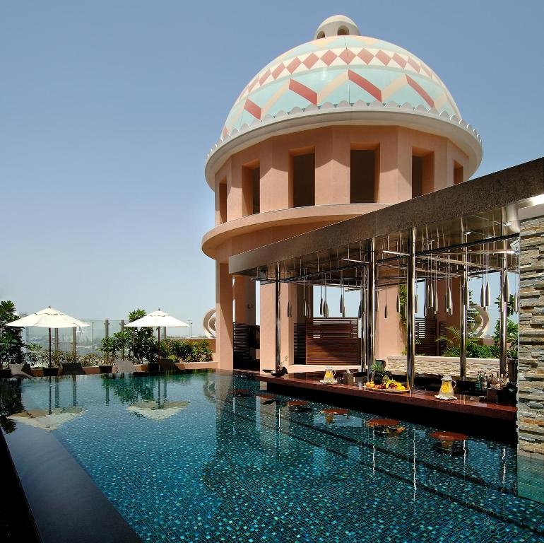 Aspen Chalets By Kempinski Hotel Mall Of The Emirates  Facilities  Swimming Pool 1