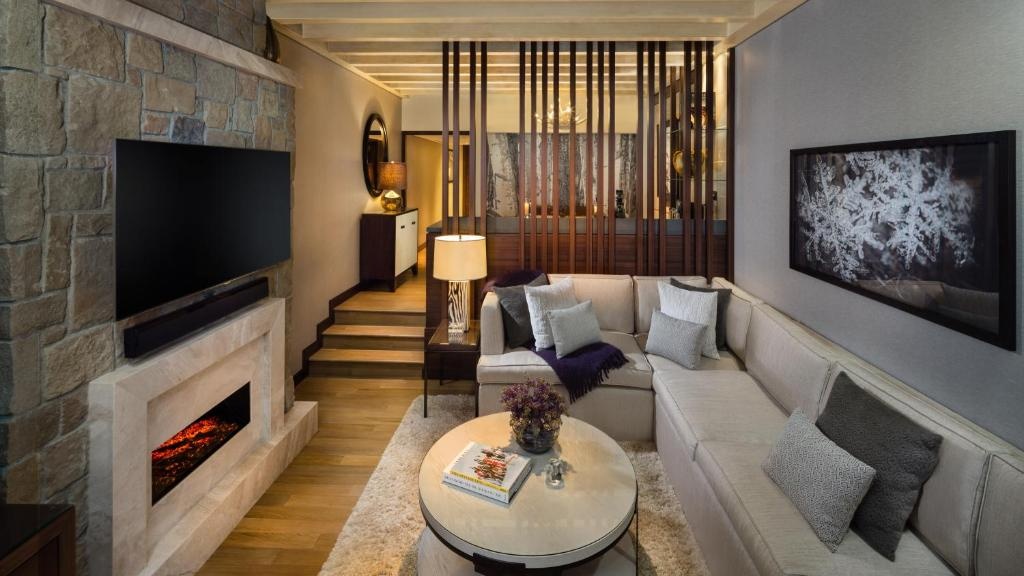 Aspen Chalets By Kempinski Hotel Mall Of The Emirates  Rooms  Duplex Aspen Ski Chalet Access To Snow Park In Ski Dubai For 2 Private Butler Lounge Access Including Afternoon Tea Evening Cocktail Hours Soft Refreshments Canapes 7