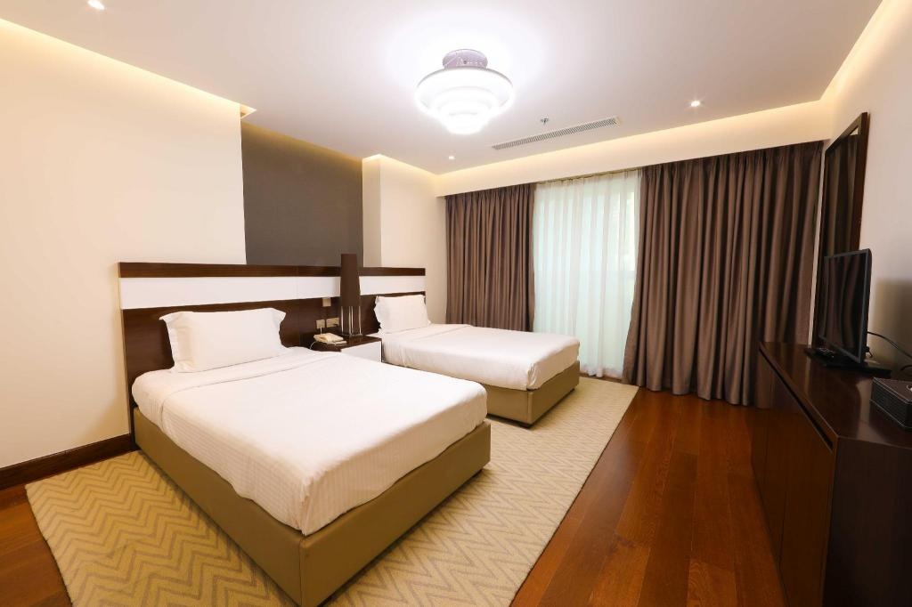 Number One Tower Suites Hotel  Rooms  Rooms Image 15 15