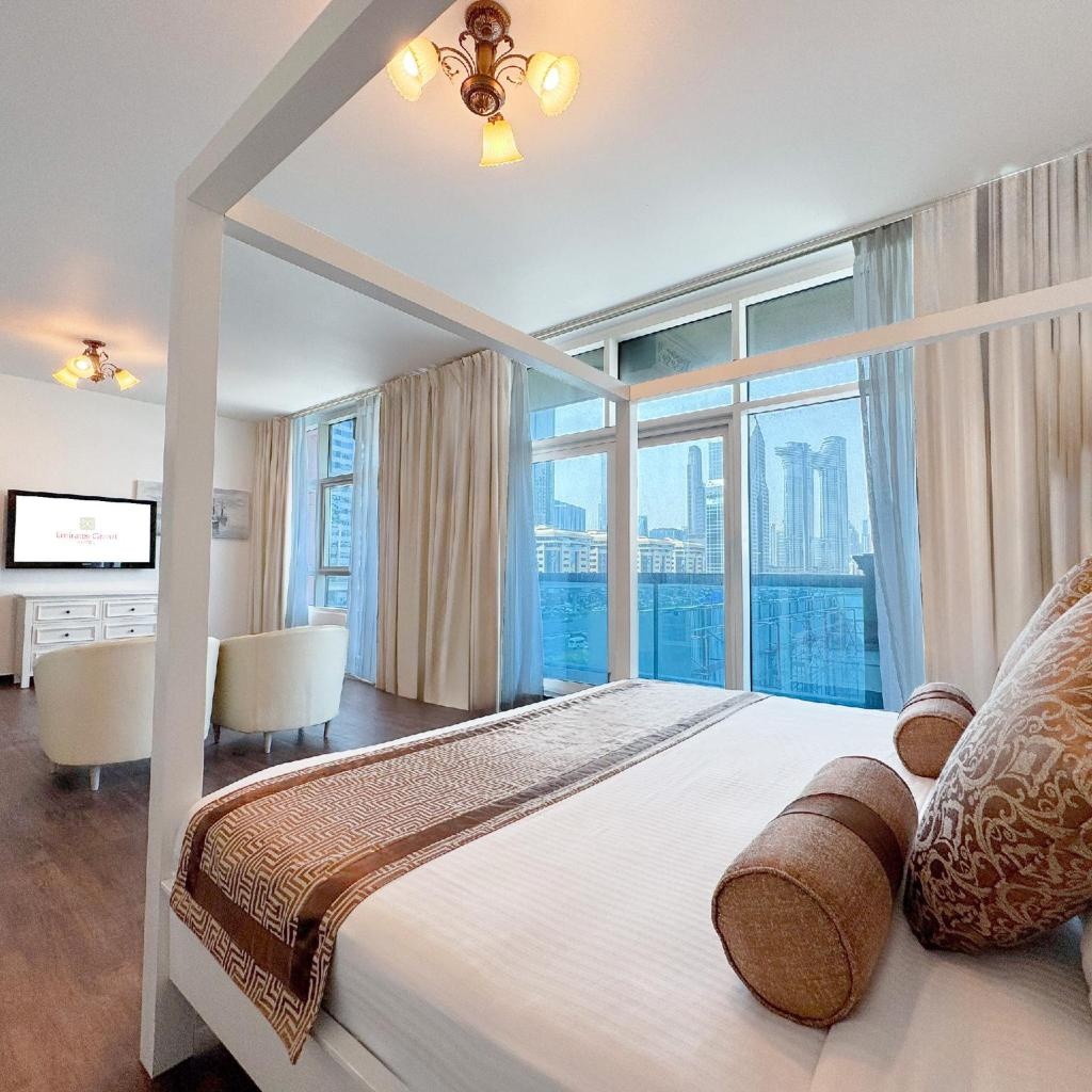 Emirates Grand Hotel  Rooms  Grand Suite Bedroom 24