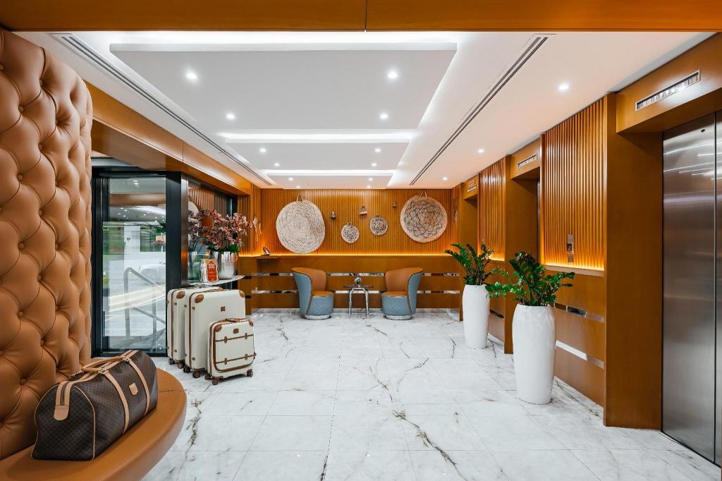 Golden Sands Hotel Apartments  Property Views  Lobby 5