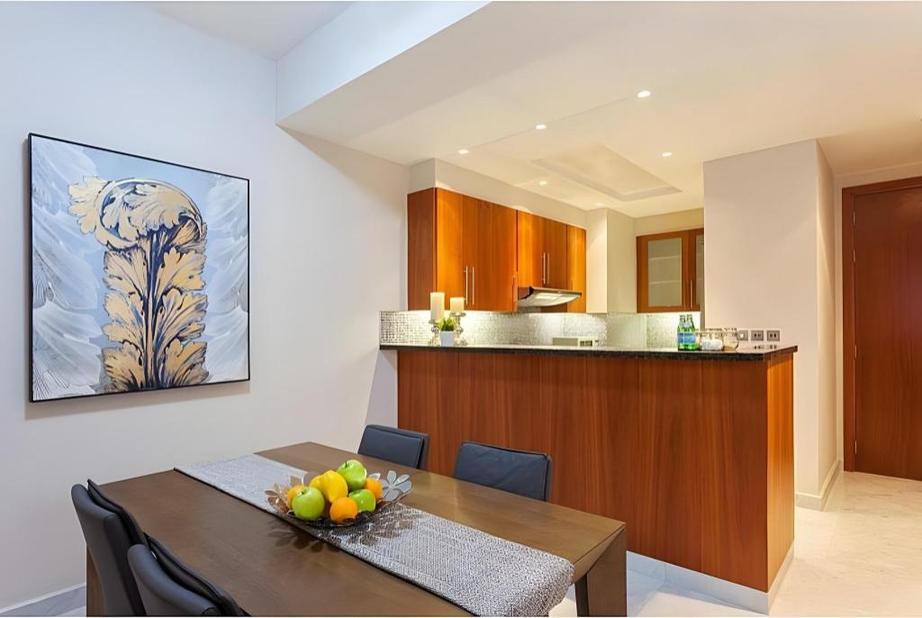 Stylish Studio In Central Park Tower DIFC  Property Views  Interior View 3