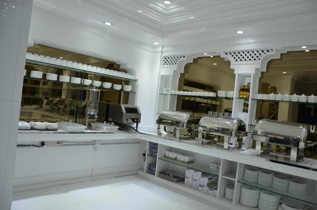White Fort Hotel  Dining  Restaurant 1