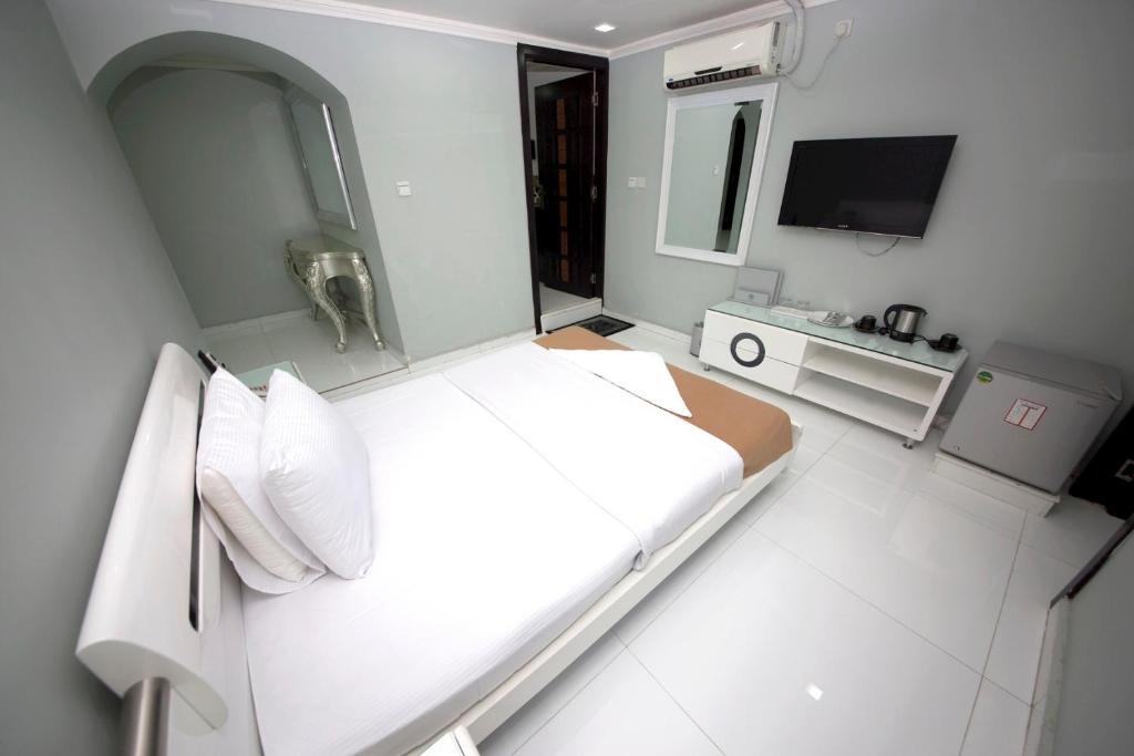 White Fort Hotel  Facilities  Facilities 21