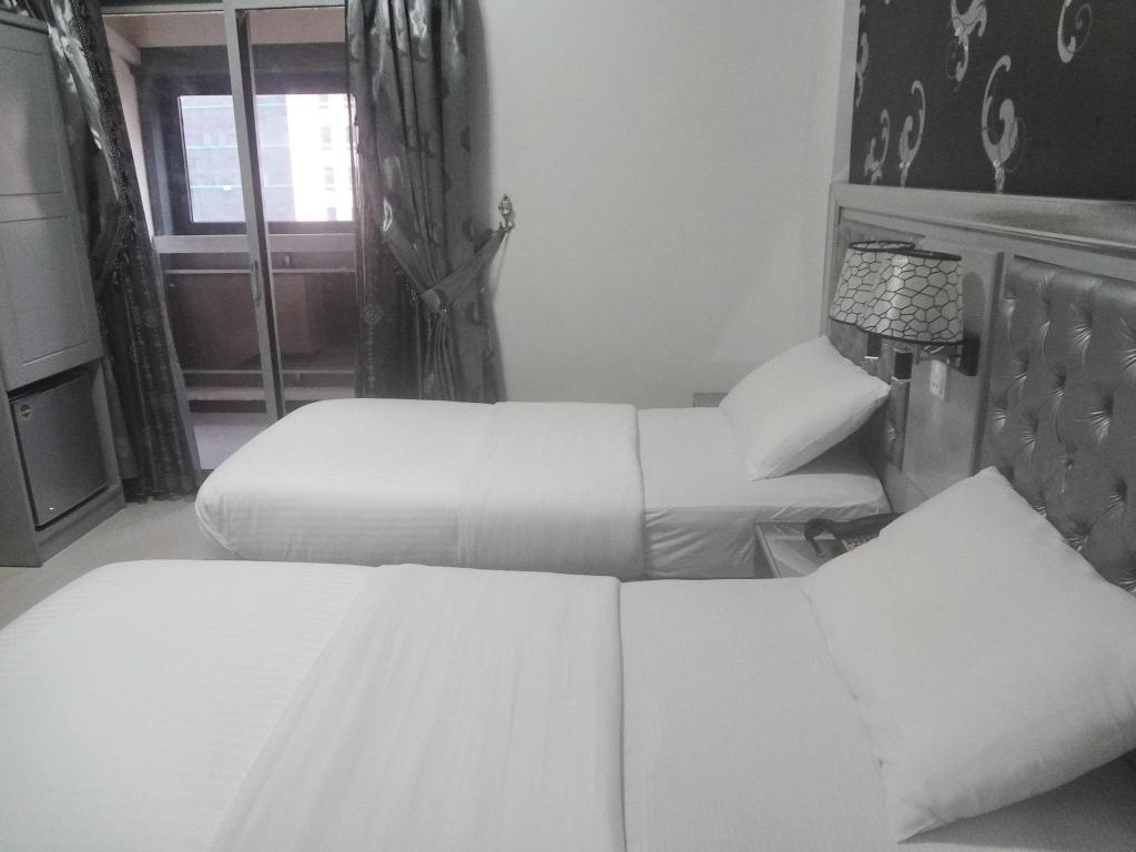 White Fort Hotel  Rooms  Standard Twin Room Bed 23