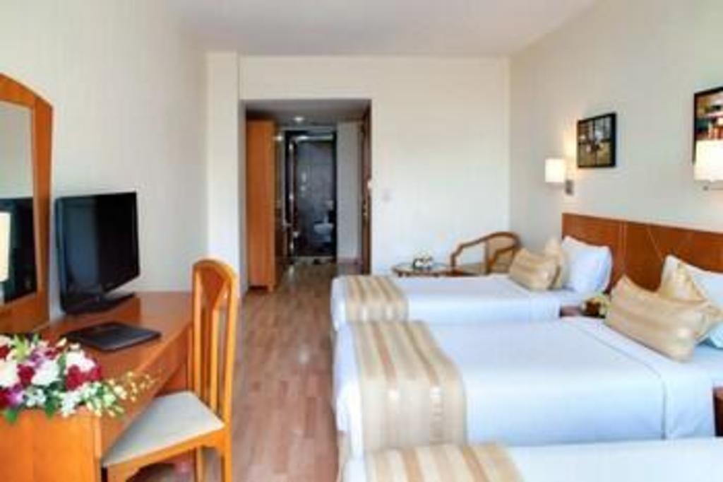 Landmark Hotel  Rooms  Rooms Image 10 10