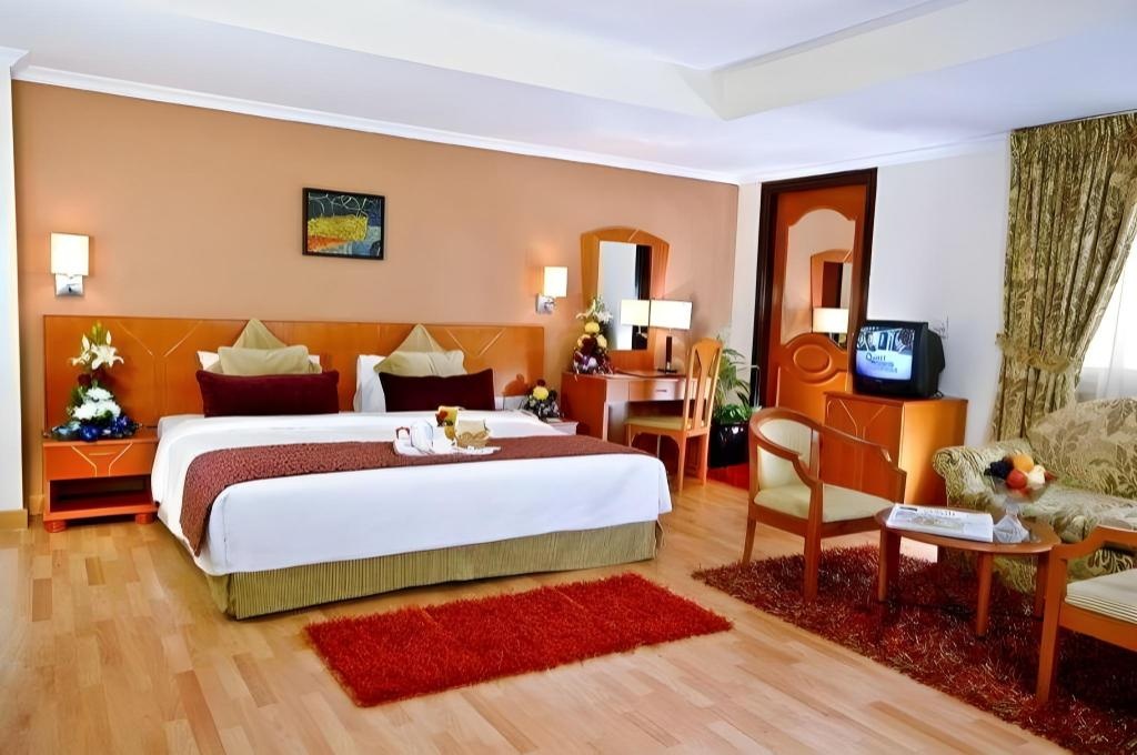 Landmark Hotel  Rooms  Rooms Image 4 4