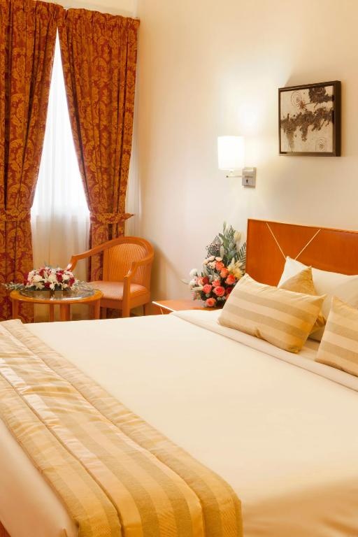 Landmark Hotel  Rooms  Rooms Image 7 7