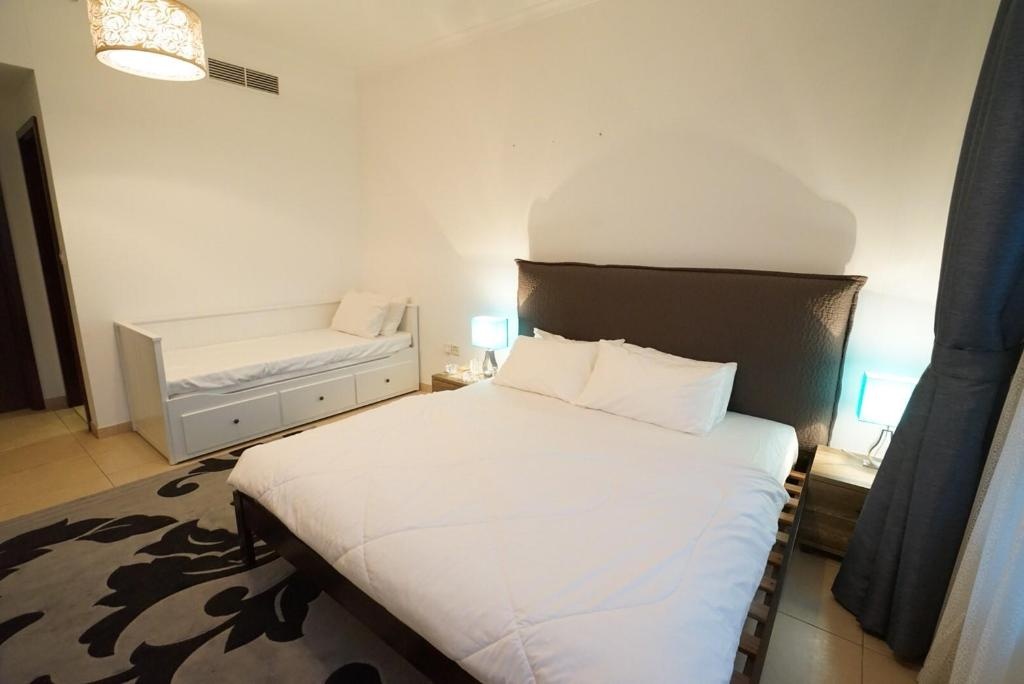 Near Dubai MallBurj KhalifaFamily Luxurious Room  Facilities  Bedroom 10