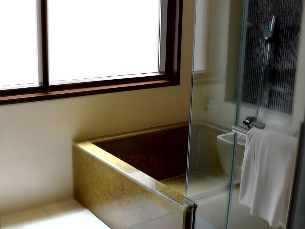 Mark Inn Hotel Deira  Facilities  Bathroom 2