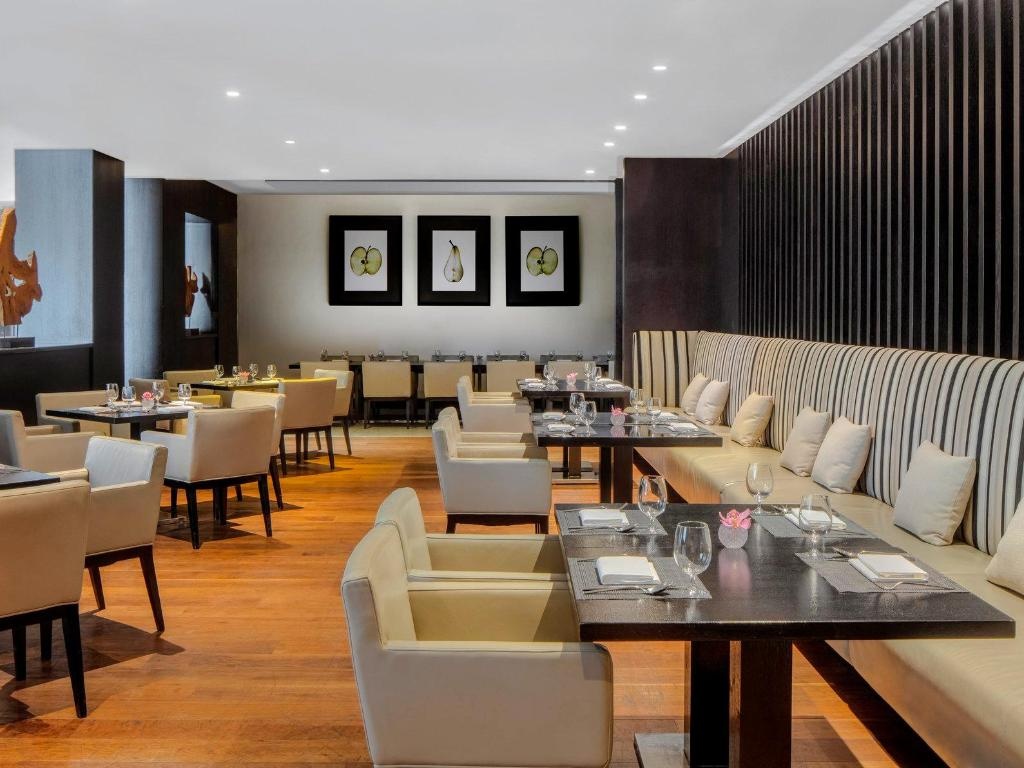 Pullman Dubai Creek City Centre  Dining  Restaurant 4