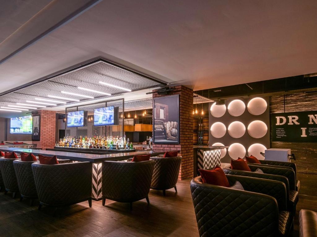 Pullman Dubai Creek City Centre  Facilities  Barlounge 39