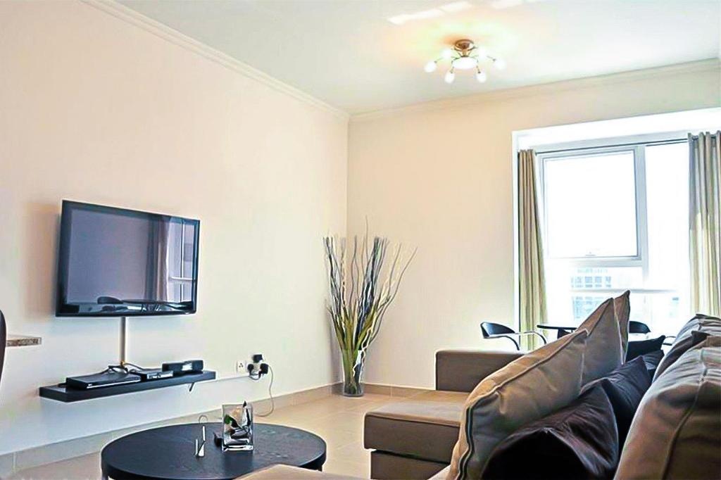 Jumeirah Lake Towers Goldcrest  Rooms  Rooms Image 3 3