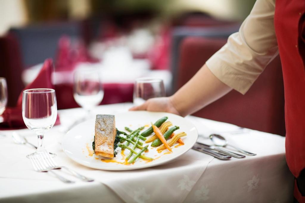 Gateway Hotel Dubai  Dining  Food And Beverages 5