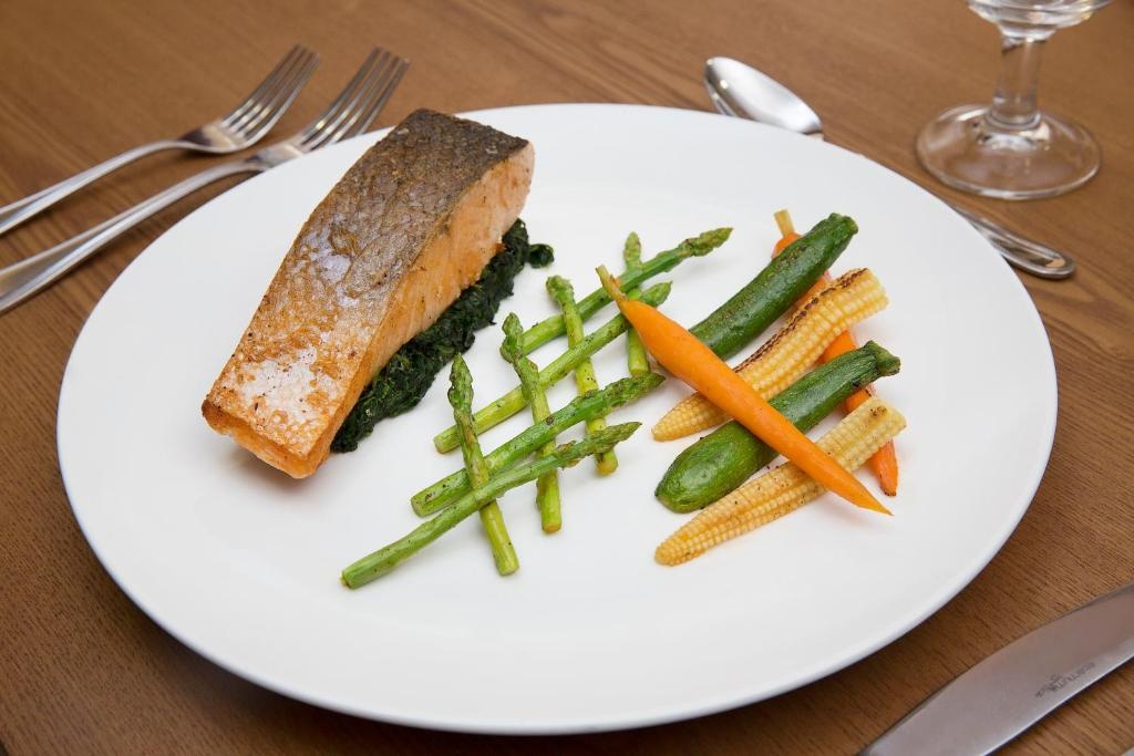 Gateway Hotel Dubai  Dining  Food And Beverages 9