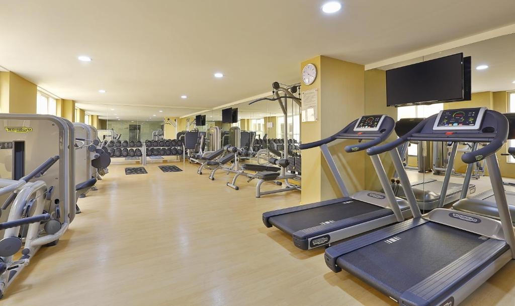 Gateway Hotel Dubai  Facilities  Fitness Center 4