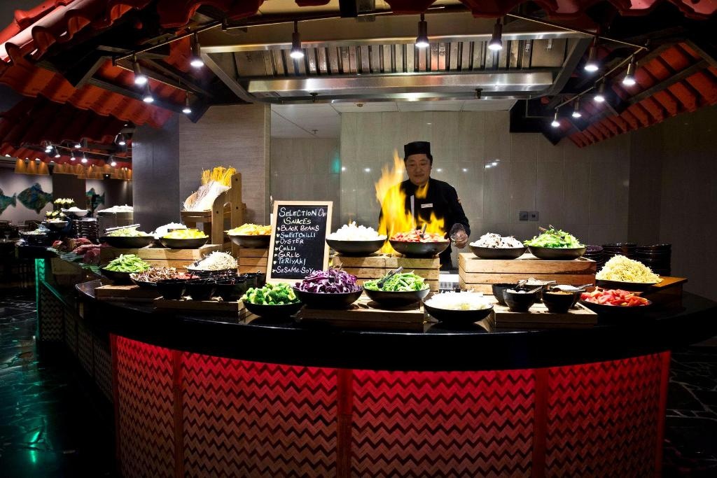 Crowne Plaza Dubai Deira By IHG  Dining  Restaurant 15
