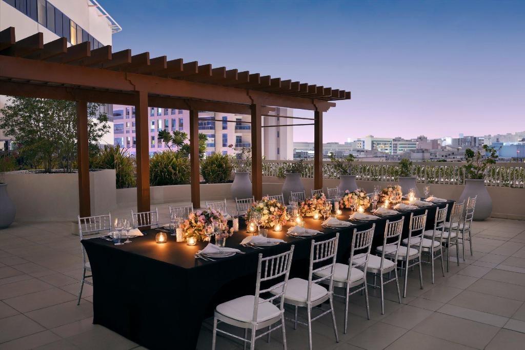 Crowne Plaza Dubai Deira By IHG  Dining  Restaurant 6
