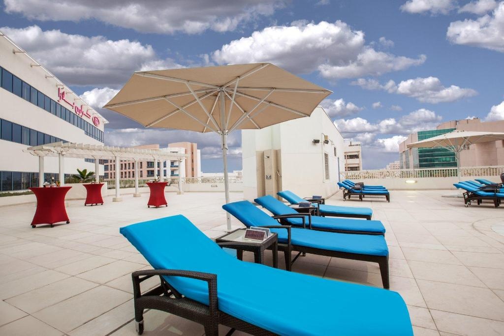 Crowne Plaza Dubai Deira By IHG  Facilities  Swimming Pool 2