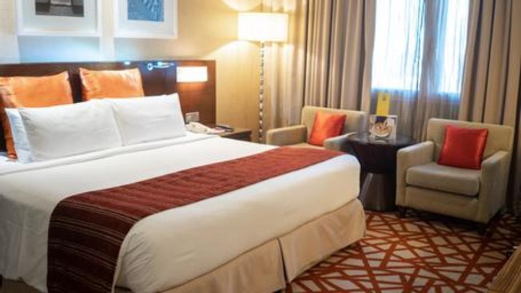 Crowne Plaza Dubai Deira By IHG  Rooms  Balconyterrace 29
