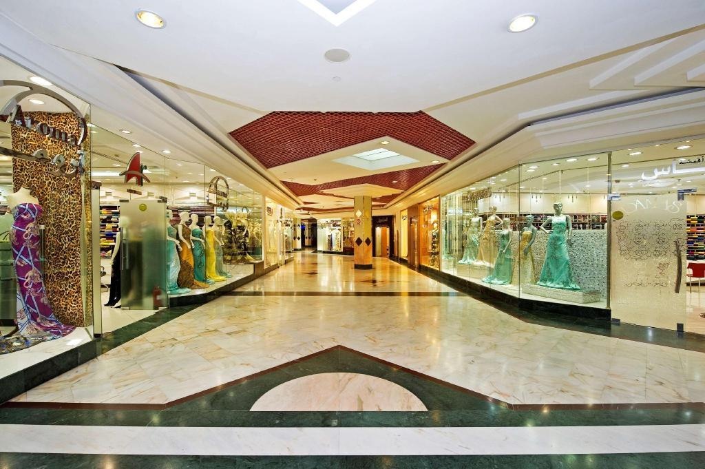 Al Bustan Centre Residence  Facilities  Shops 4