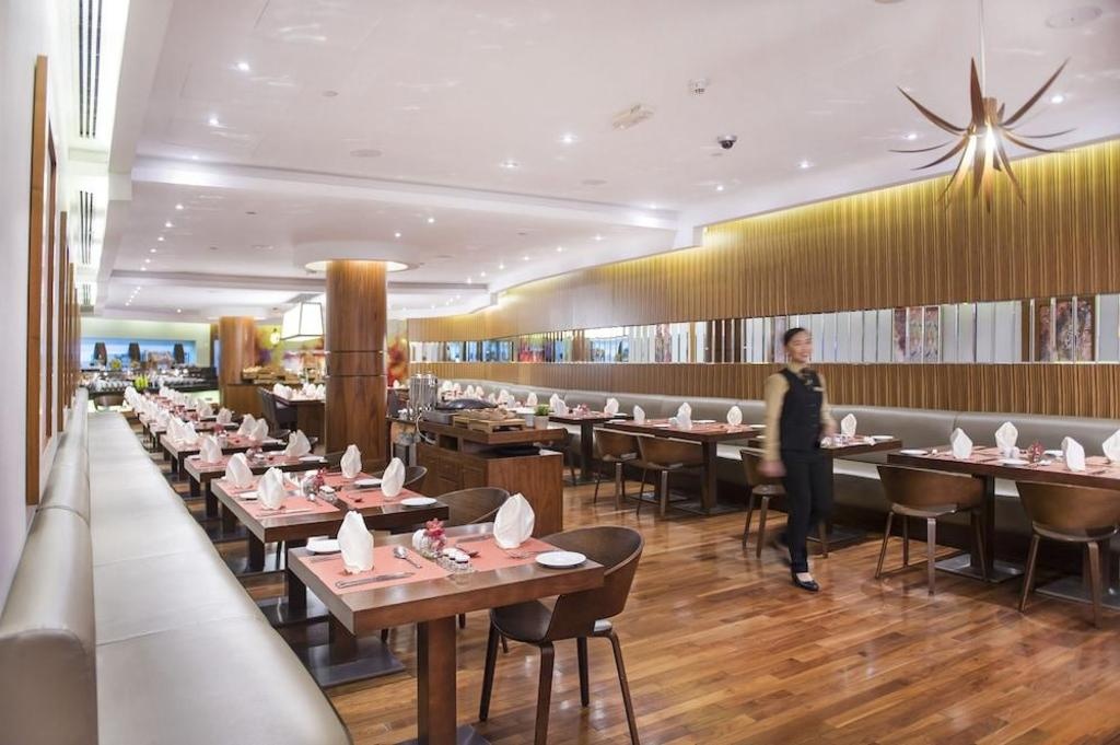 Burjuman Arjaan By Rotana  Dining  Dining Image 2 2
