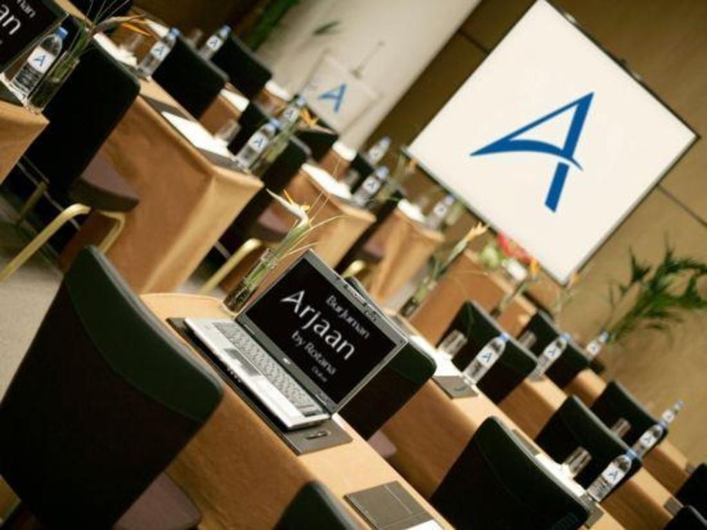 Burjuman Arjaan By Rotana  Dining  Dining Image 7 7
