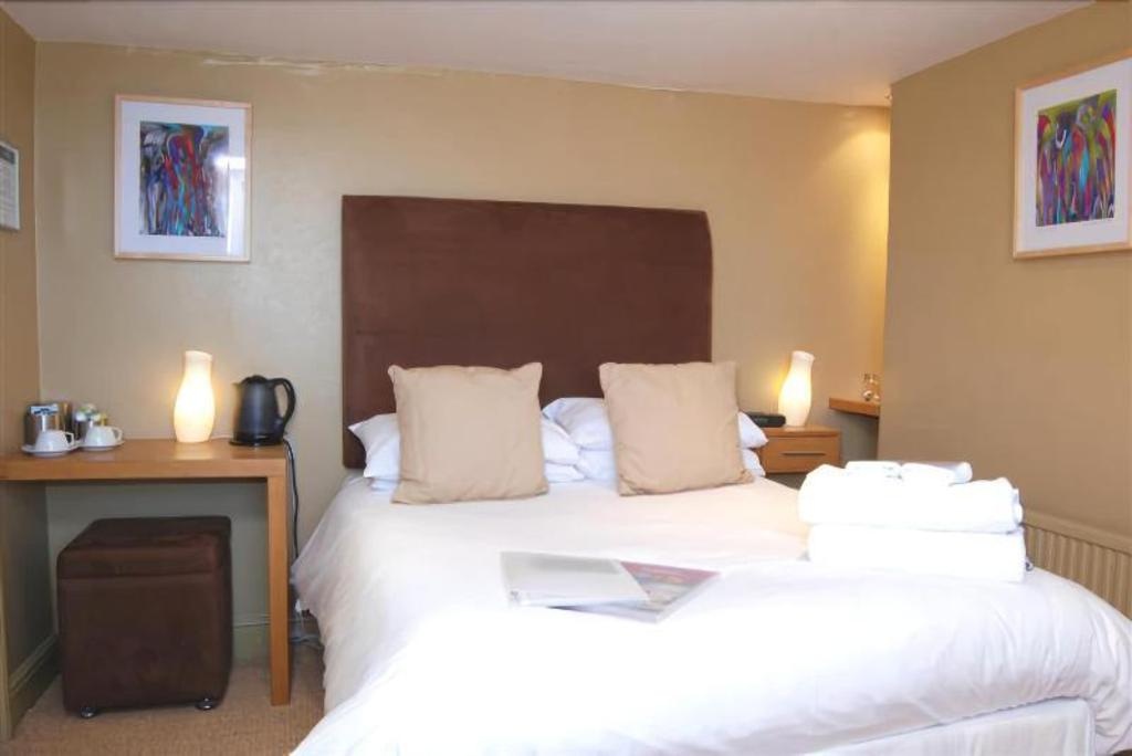 Brightonwave Hotelroomsrooms Image 2424