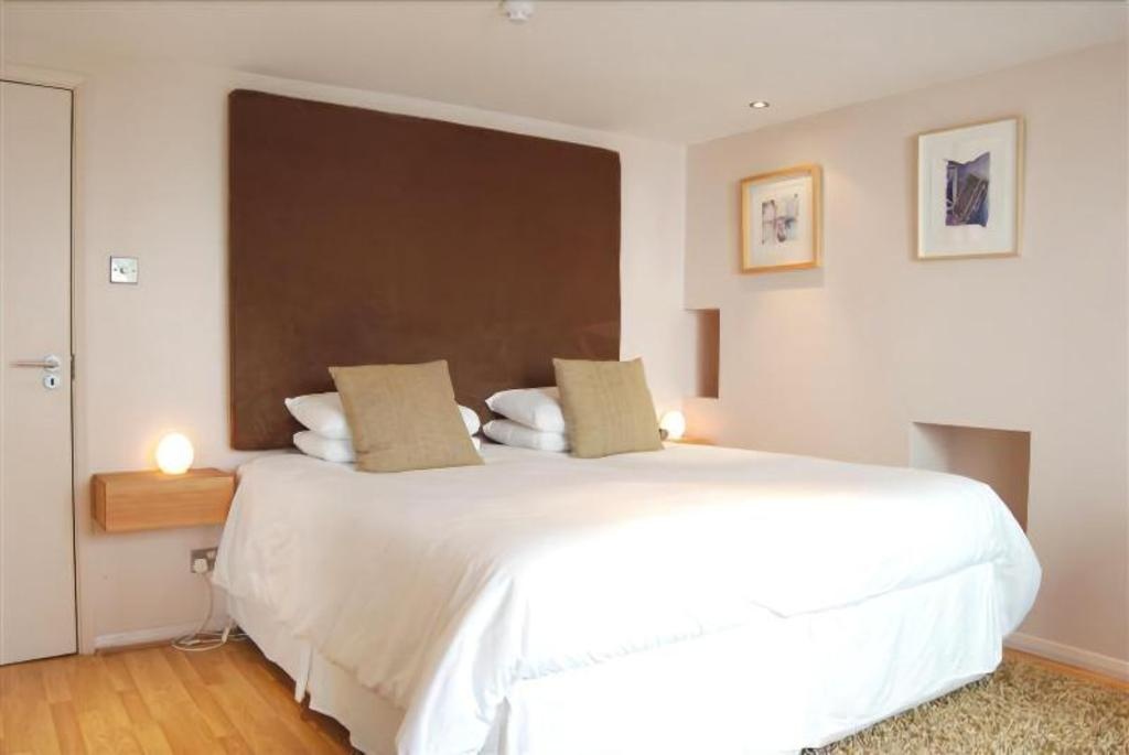 Brightonwave Hotelroomsrooms Image 2626