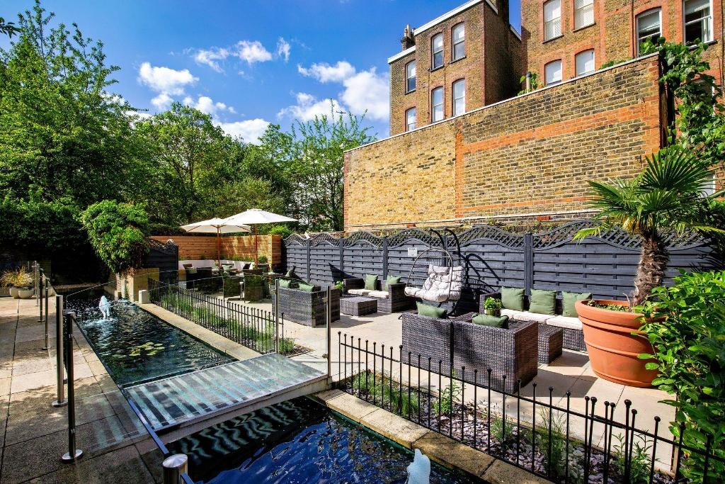 Holiday Inn London Kensington By IHG  Facilities  Facilities 18