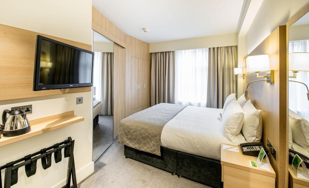 Holiday Inn London Kensington By IHG  Rooms  Standard Room 3