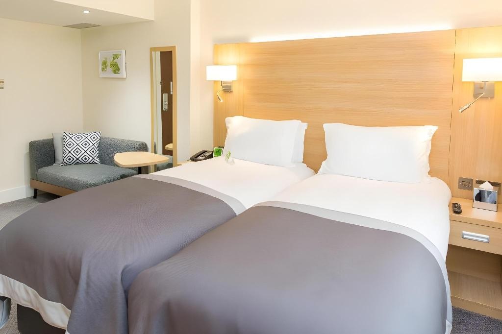 Holiday Inn London Kensington By IHG  Rooms  Rooms Image 16 16