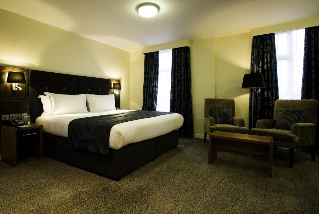 Holiday Inn London Kensington By IHG  Rooms  Rooms Image 9 9