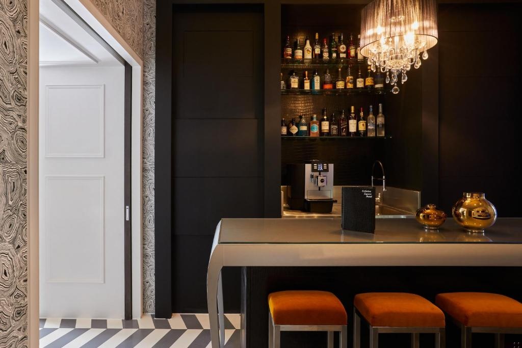 Eccleston Square Hotel  Facilities  Barlounge 23