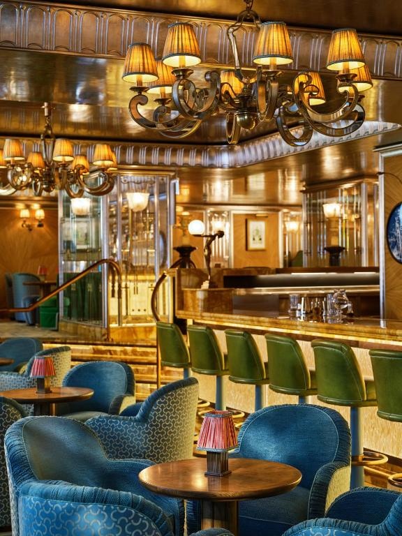 The Dorchester  Facilities  Barlounge 18