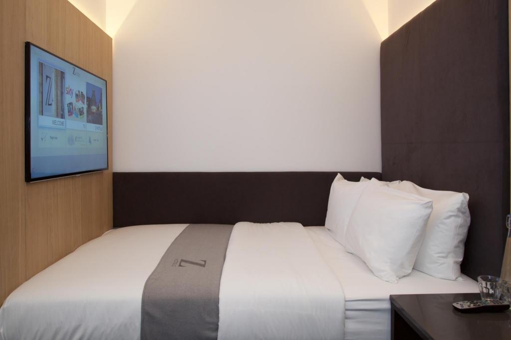 The Z Hotel Shoreditch  Rooms  Z Inside Queen 7