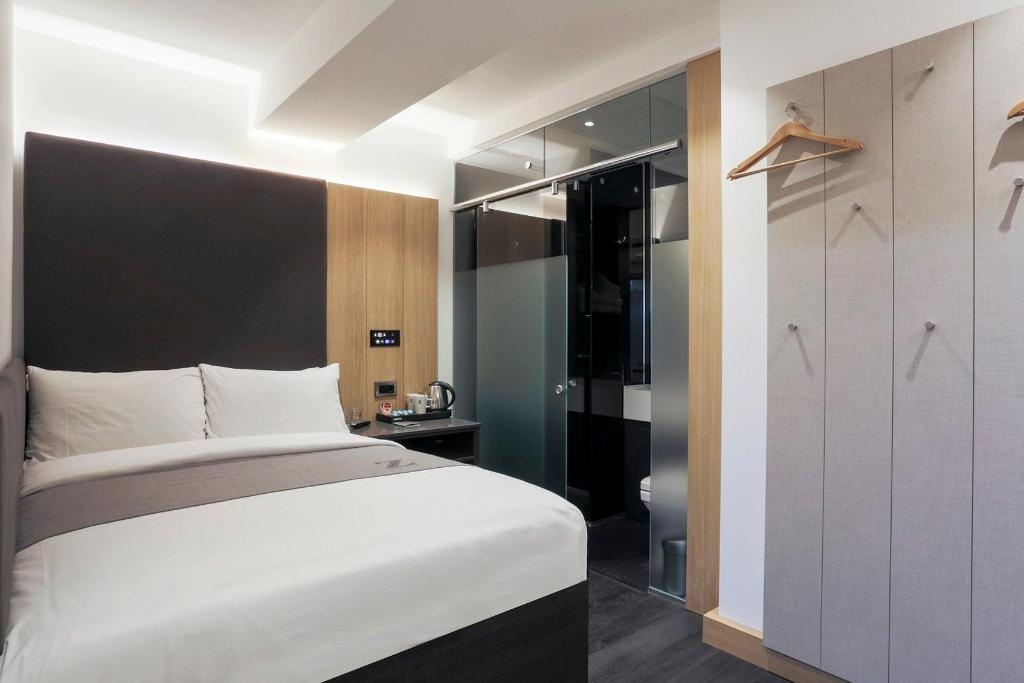 The Z Hotel Shoreditch  Rooms  Rooms Image 4 4