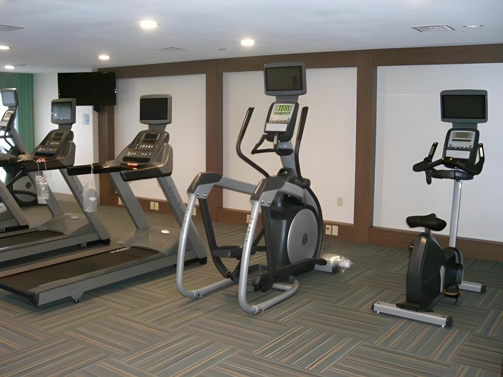 Holiday Inn Express Suites UniontownfacilitiesFacilities13