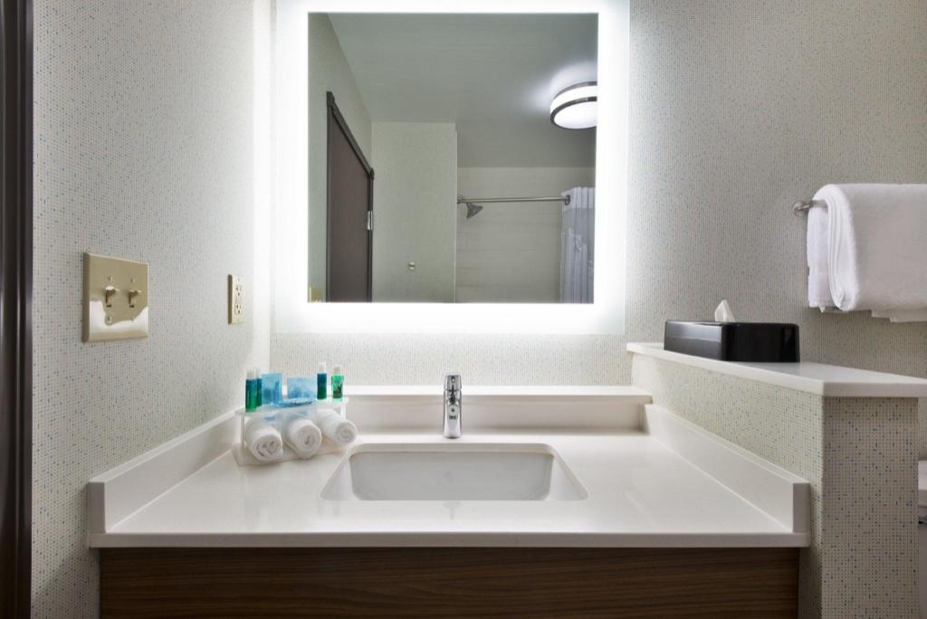 Holiday Inn Express Suites Uniontownfacilitiesfacilities Image 99