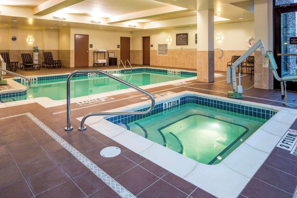 Swimming Pool Hilton Garden Inn Uniontown In Uniontown Pa